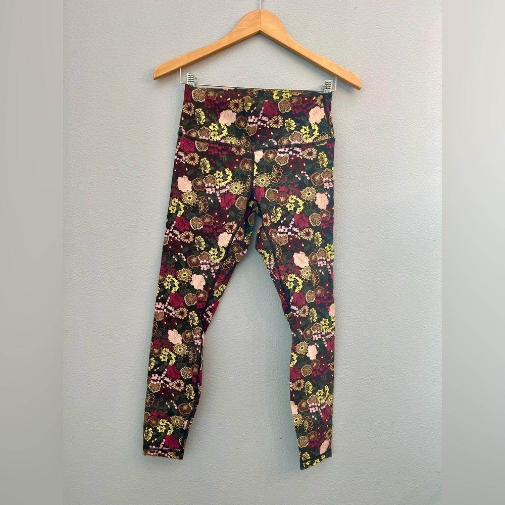 Lululemon Wunder Under Hi-Rise Tight 28" Fluorolace Multi Floral Print Size 8 - Picture 7 of 8
